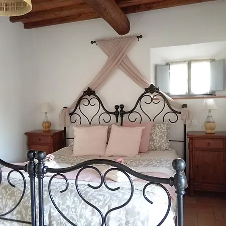 Casale - La Di Leda Guest house *