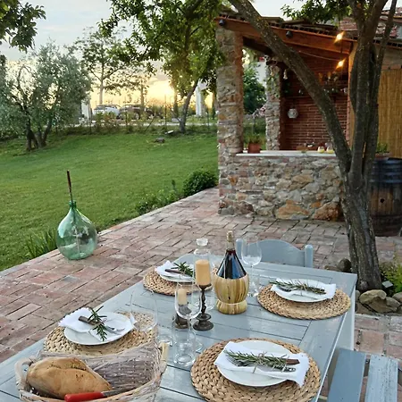 Casale - La Di Leda Guest house