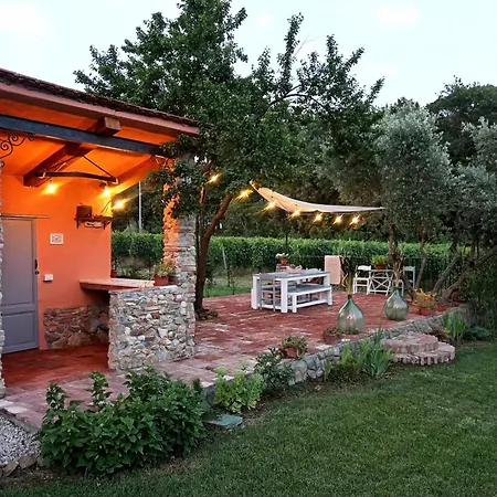 Casale - La Di Leda Guest house
