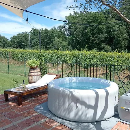 Casale - La Di Leda Guest house Lamporecchio
